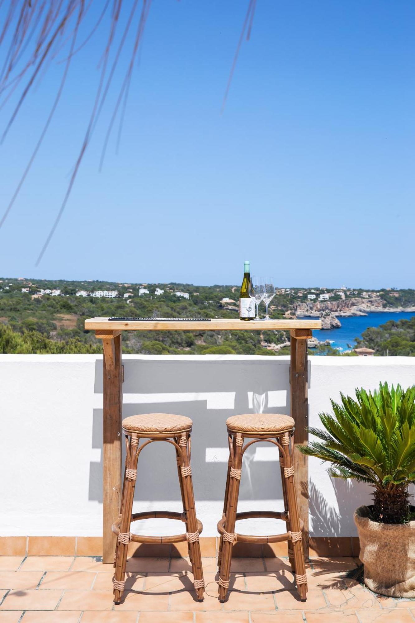 Hostal Cala Llombards Exteriör bild